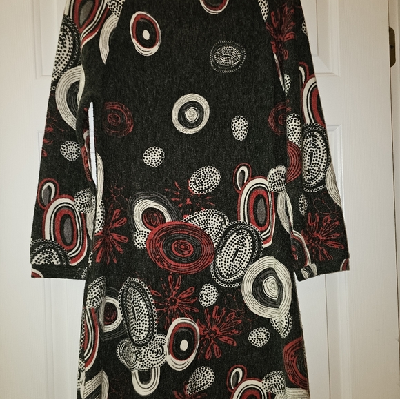 Dress - Picture 3 of 4